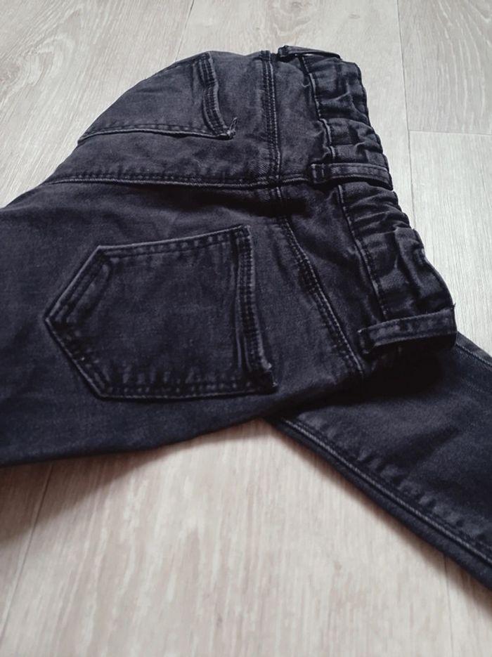 Jeans 3/4 ans - photo numéro 4