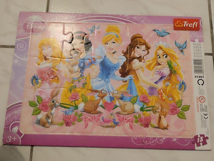 Puzzle Disney princesses 15 pièces - photo numéro 1