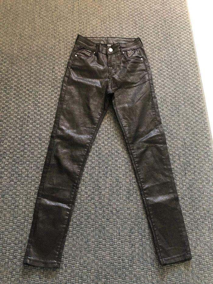 Pantalon noir brillant khaan S tbe - photo numéro 1