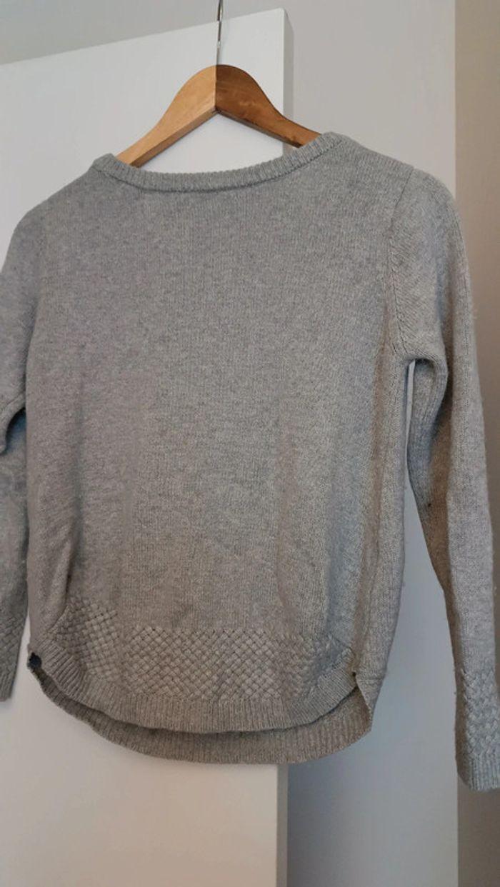 Pull hiver femme gris chiné avec broderie taille m NAF NAF - photo numéro 4