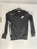 Veste de sport Nike noire 4ans