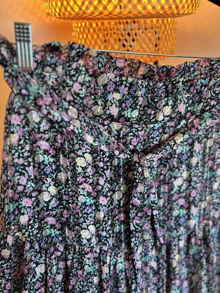 Jupe mi-longue Peace n’Love imprimé floral lilas et détails en lurex argenté taille S/M - photo numéro 5