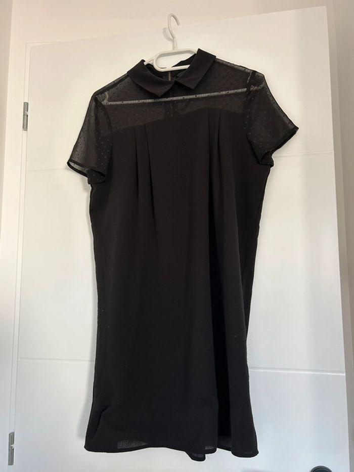 Robe noire avec plumetis - photo numéro 1