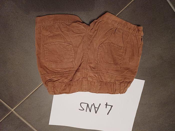 Short marron 4 ans - photo numéro 1