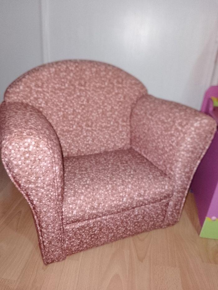 Fauteuil enfant rose à motifs - photo numéro 1