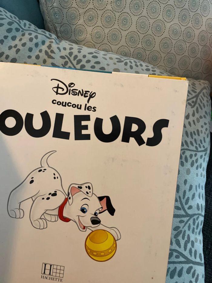 Livre Disney coucou les couleurs - photo numéro 6