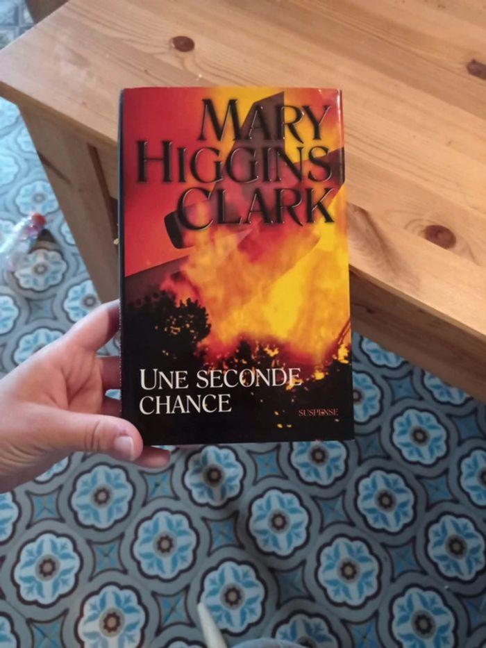 Roman de Mary Higgins Clark - photo numéro 1