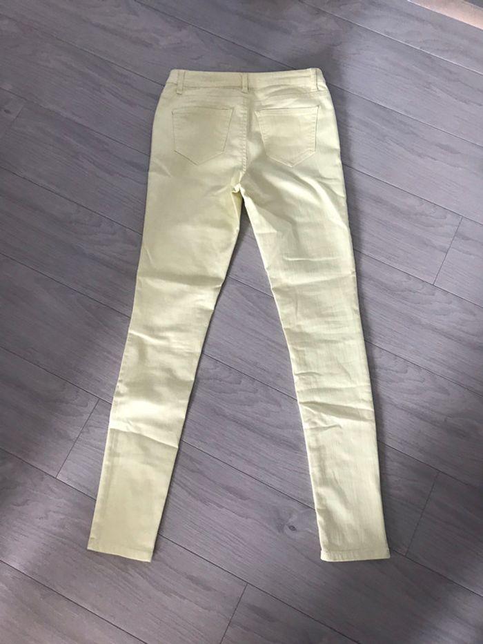 Jeans jaune pastel Vero Moda taille 27 - photo numéro 2