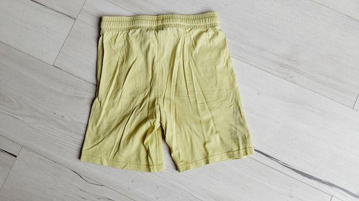 Vêtement mixte garçon fille short bermuda jaune Kiabi 8 ans - photo numéro 3