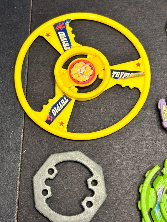 Lot accessoires pour toupies Beyblade vintage Hasbro - photo numéro 4