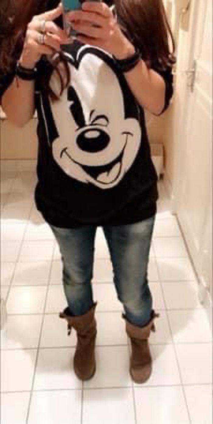 Pull Disneyland paris taille L  Mickey - photo numéro 3