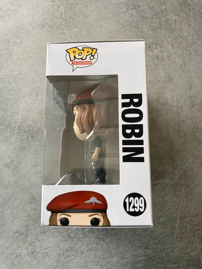 Funko Pop Robin 1299 - photo numéro 2