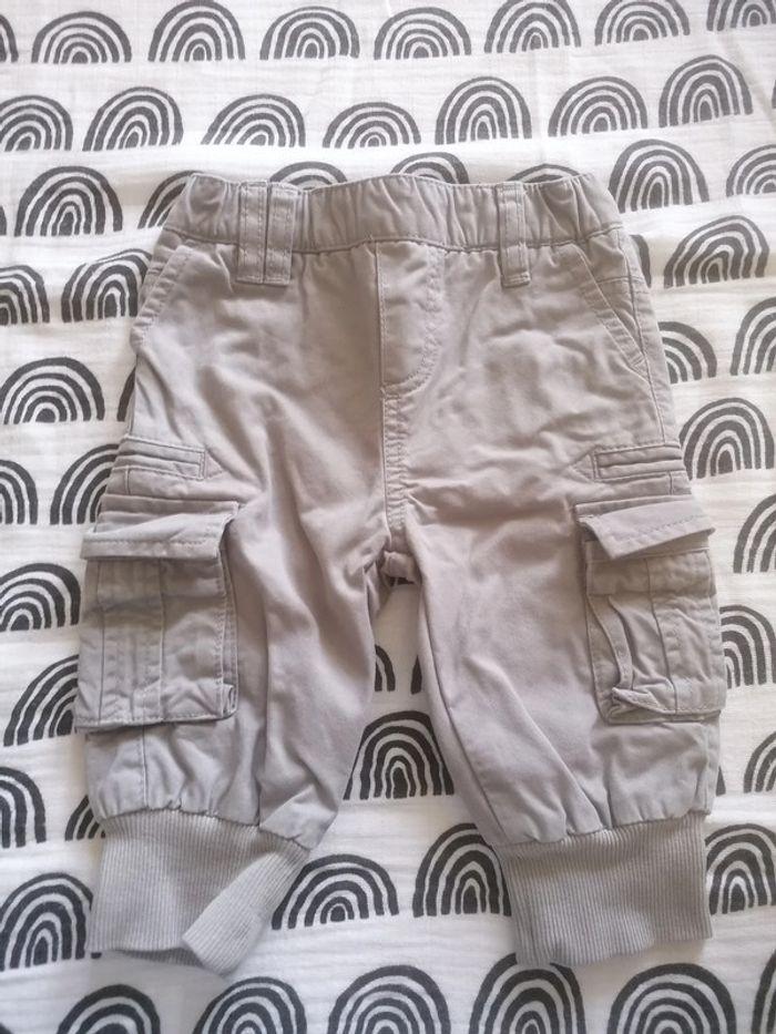 Pantalon cargo doublé. 6 mois - photo numéro 1