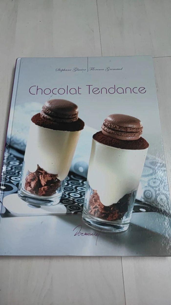 Livre chocolat tendance - photo numéro 1