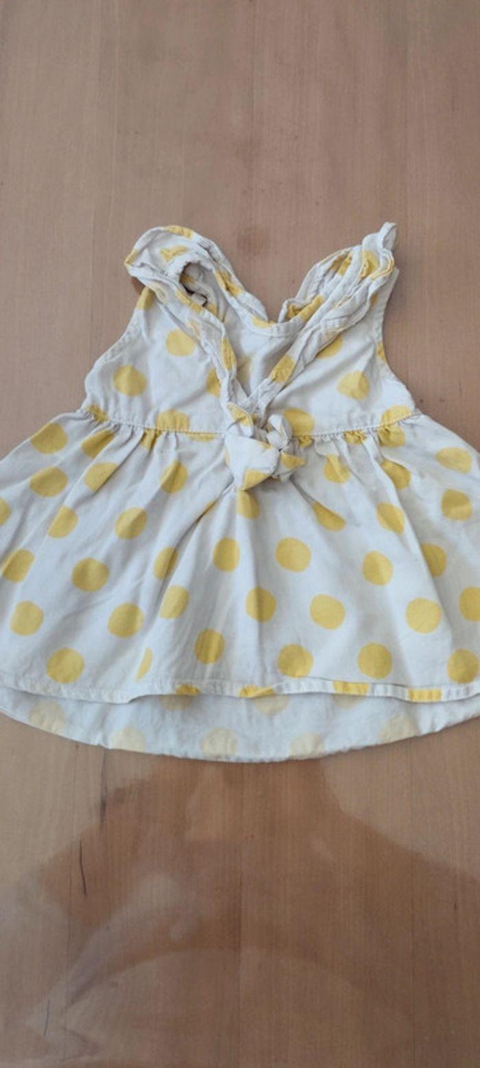 Robe à pois jaune - 3 mois - photo numéro 3