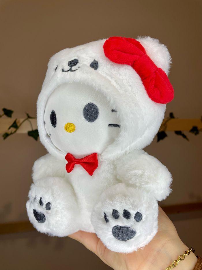 Peluche Hello Kitty déguisement ours polaire blanc - photo numéro 2