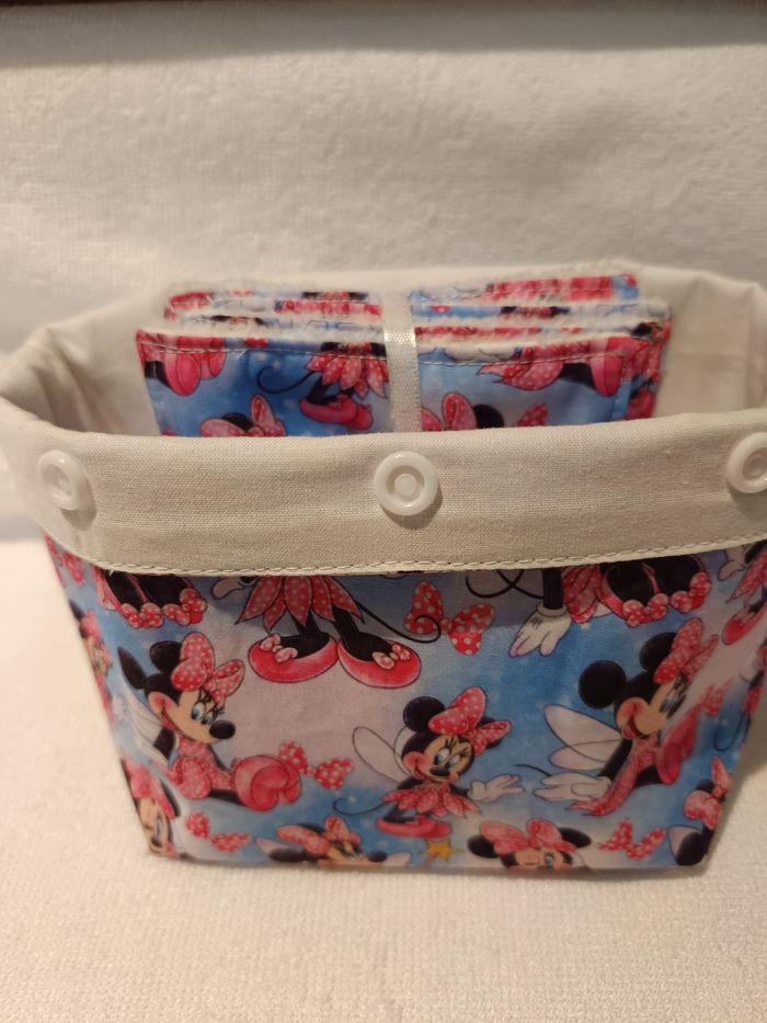 Le panier et les neuf lingettes Disney 9,50 € - photo numéro 1