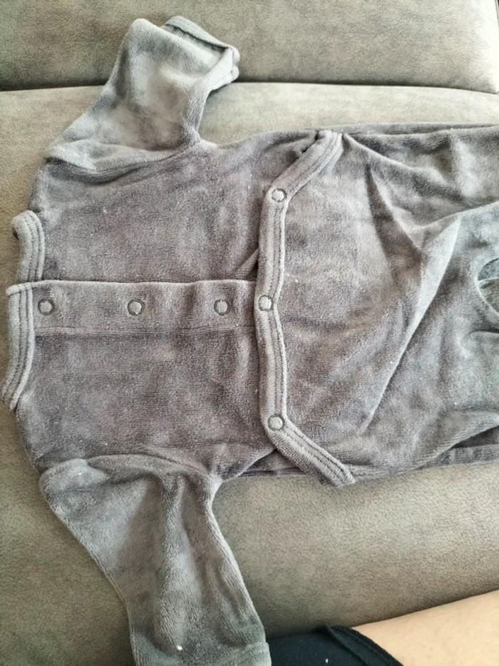 Lot pyjama velours & 2 bodies - taille naissance - photo numéro 3