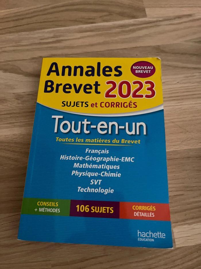 Livre annales brevet - photo numéro 1