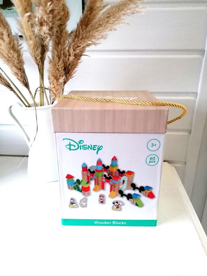 👶Blocs cubes Château en bois marque Disney - photo numéro 1