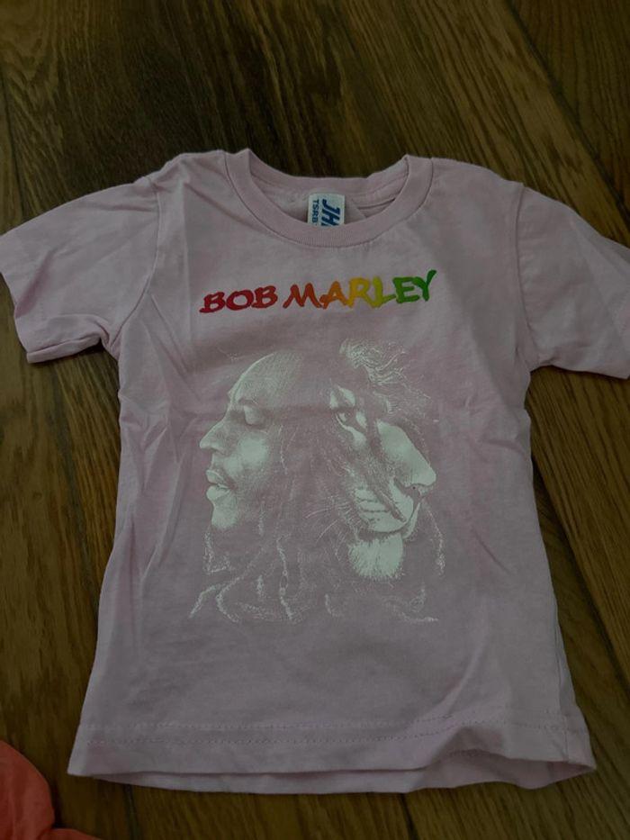 Tee shirt rose bob marley 9 mois