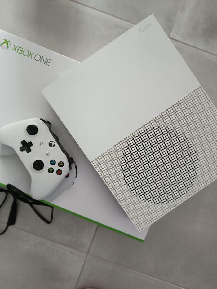 Xbox one avec 14 jeux - photo numéro 3