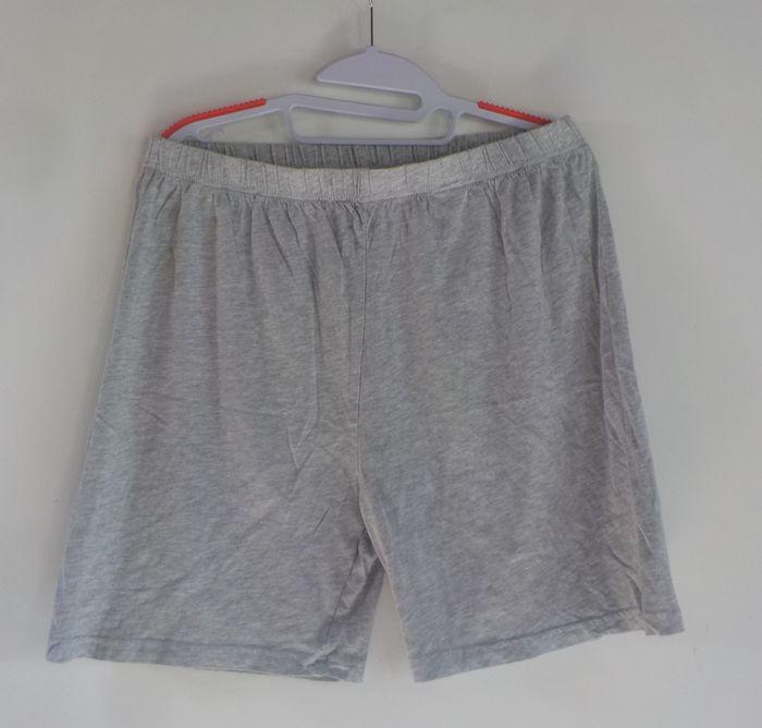 SHORT HOMME GRIS TAILLE XL - photo numéro 2