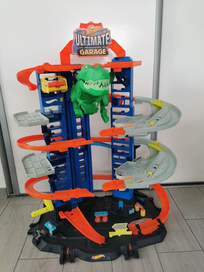 Hot Wheels City Ultimate Mega Garage Dinosaure - photo numéro 1