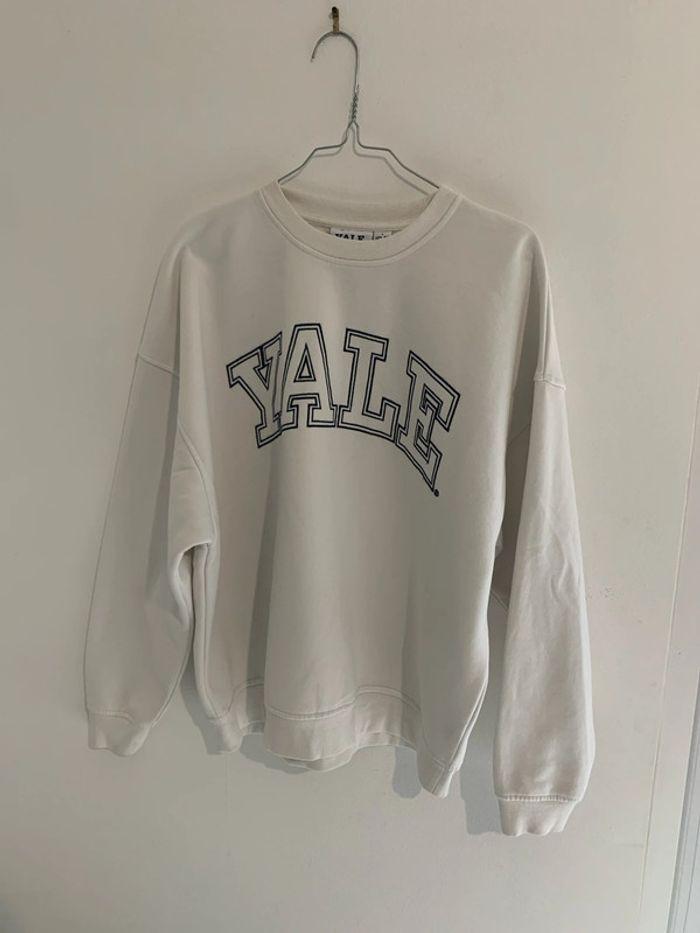 Sweat Yale Primark - photo numéro 1