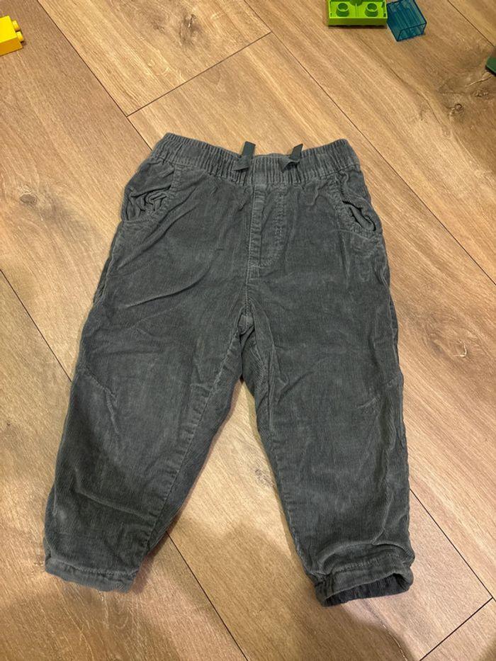 Pantalon velours Zara kaki 9-12 mois - photo numéro 1