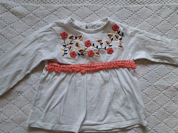 T-shirt manches longues blanc motifs fleuris Mes petits Cailloux fille 24 mois - photo numéro 2