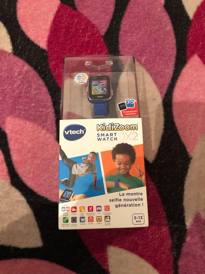 Montre kidizoom Smartwatch Connect DX2 VTECH tout neuf jamais ouvert - photo numéro 1