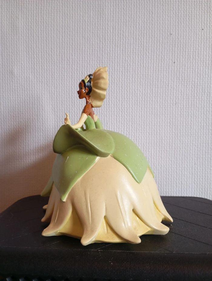 Figurine Hachette Tania de la princesse et la grenouille - photo numéro 2