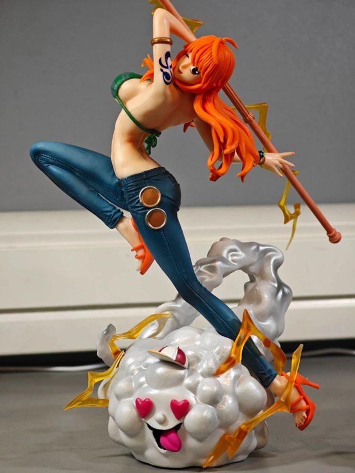 Figurine One Piece : Nami Fight 25cm neuve avec boîte - photo numéro 2