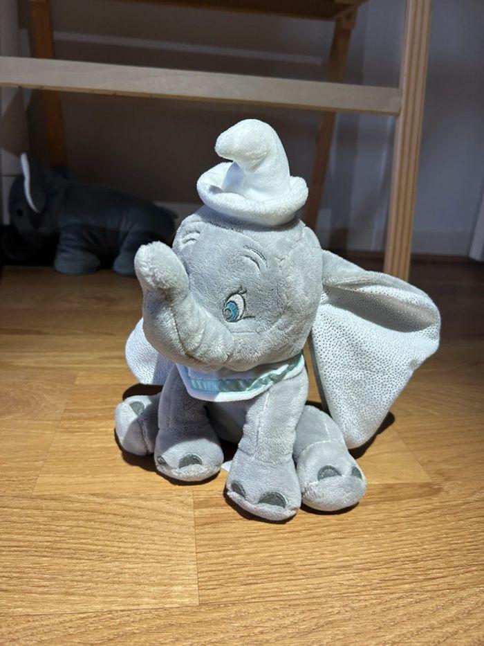 Peluche Disney Dumbo - photo numéro 1