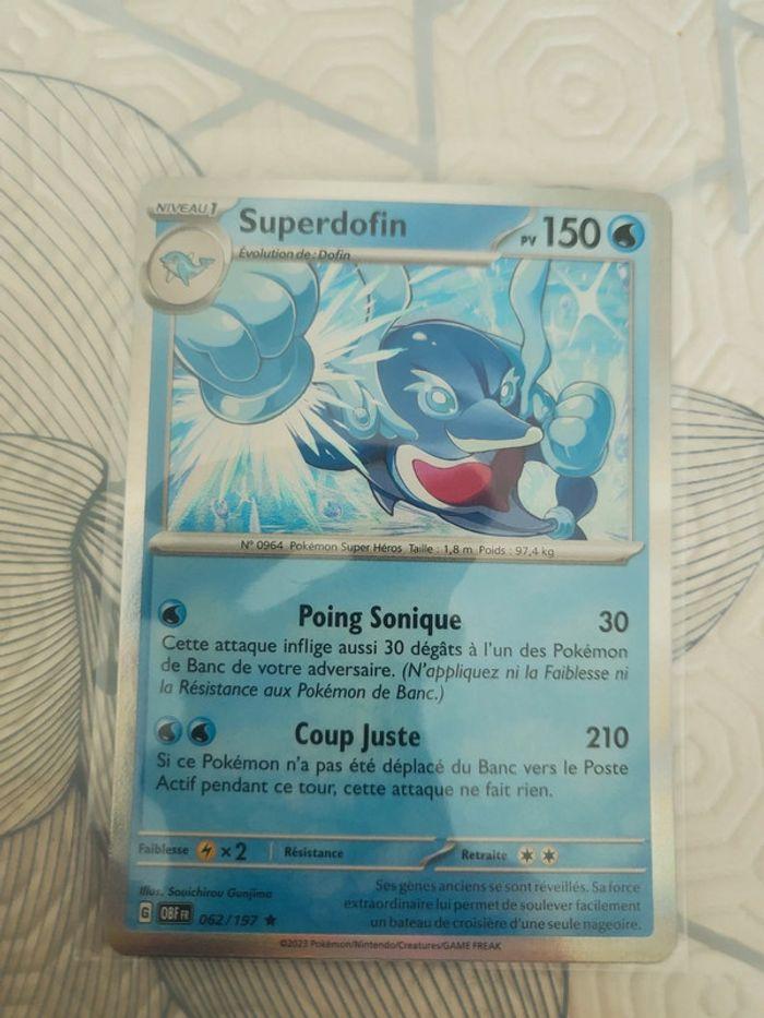 Carte pokemon holographique ev3