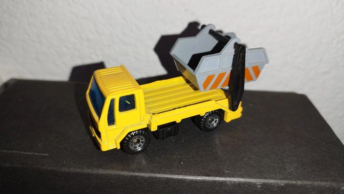 Camion MB70 1/74 Matchbox Ford cargo skip truck 1986 vintage rare voiture - photo numéro 2