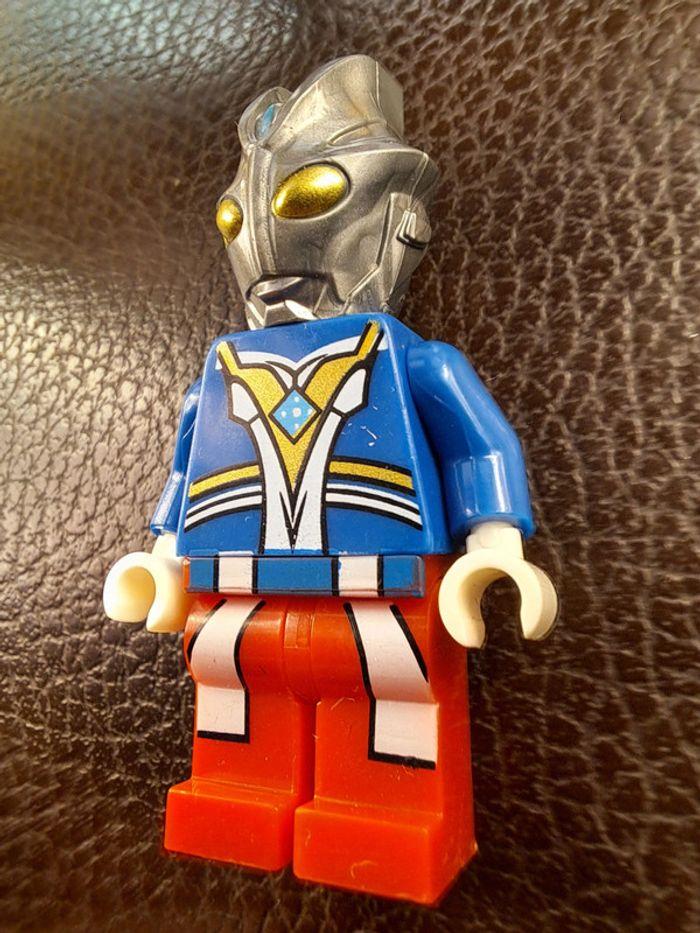 Figurine Lego compatible Ultraman - photo numéro 2