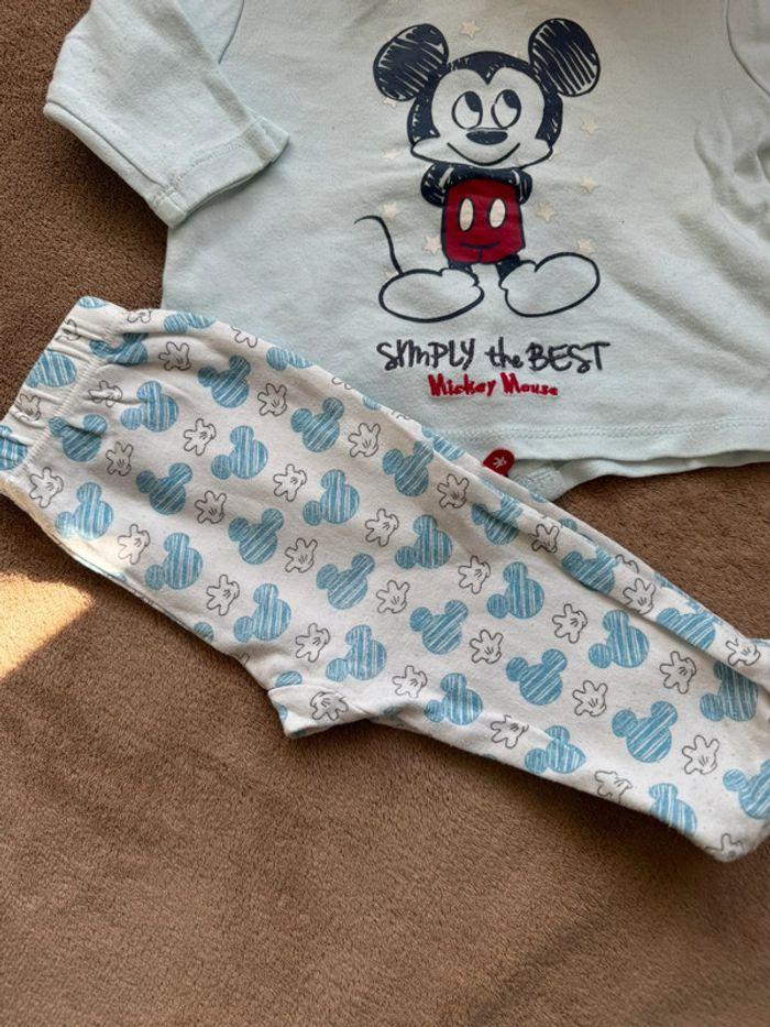 Pyjama Mickey • Disney Baby • Taille 6mois 🌺 - photo numéro 2