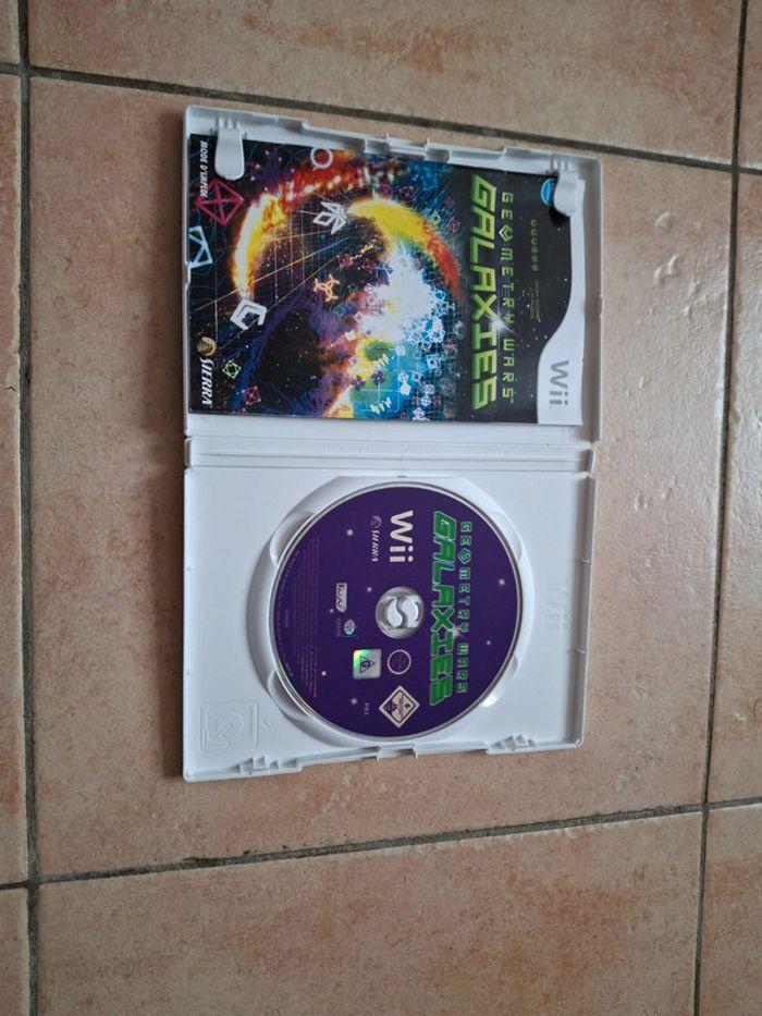 Le jeu de Wii géométry wars Galaxies - photo numéro 3