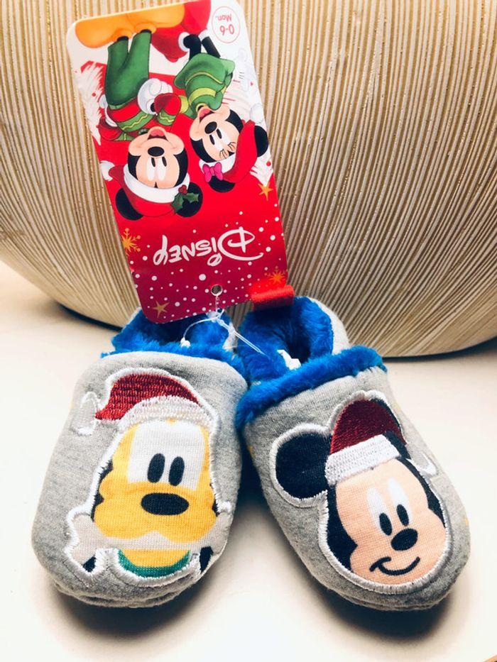 Chaussons fourrés premier Noël Disney : Mickey et Pluto - photo numéro 1