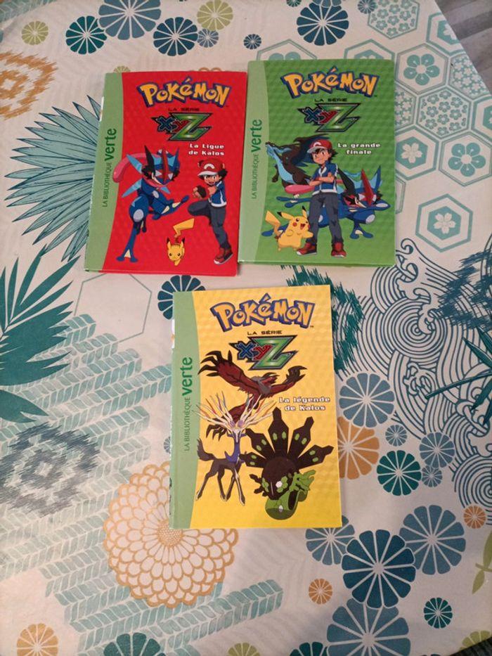 Lot livres pokemon - photo numéro 1