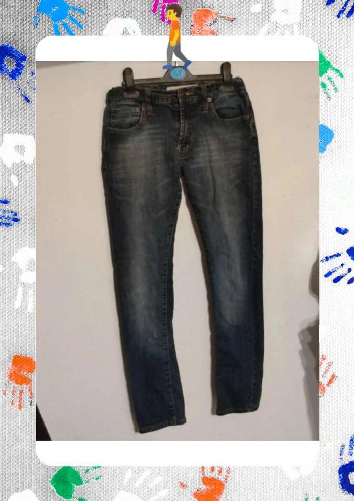 Jeans Levi's extreme taper fit 520tm taille 14 ans - photo numéro 1