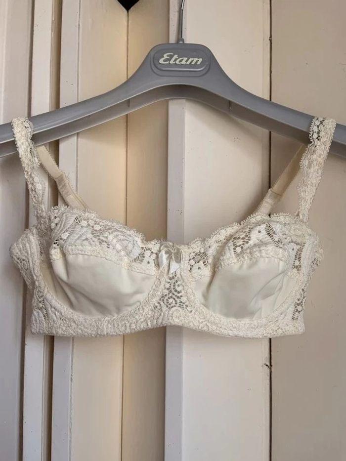 Soutien-gorge écru 85B - photo numéro 1