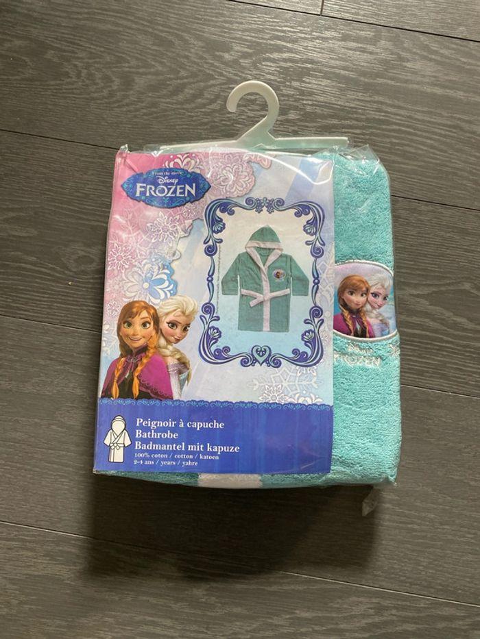 Peignoir à capuche Disney la reine des neiges neuf 2-4 ans - photo numéro 1