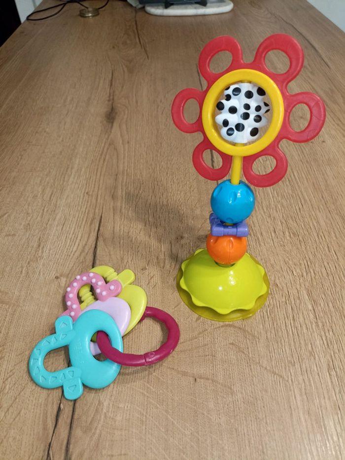 Lot jouets tout-petits