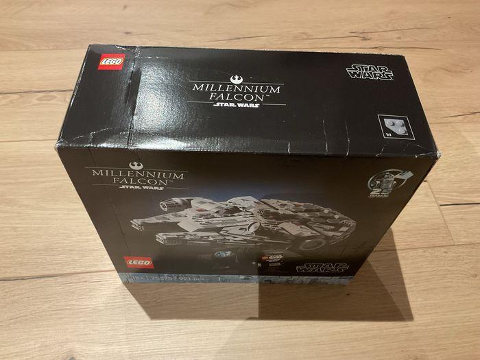 Lego Star Wars 75375 Millennium Falcon™ - photo numéro 5