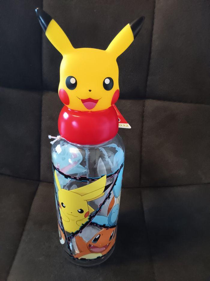 Bouteille plastique pokemon  3 D - photo numéro 4