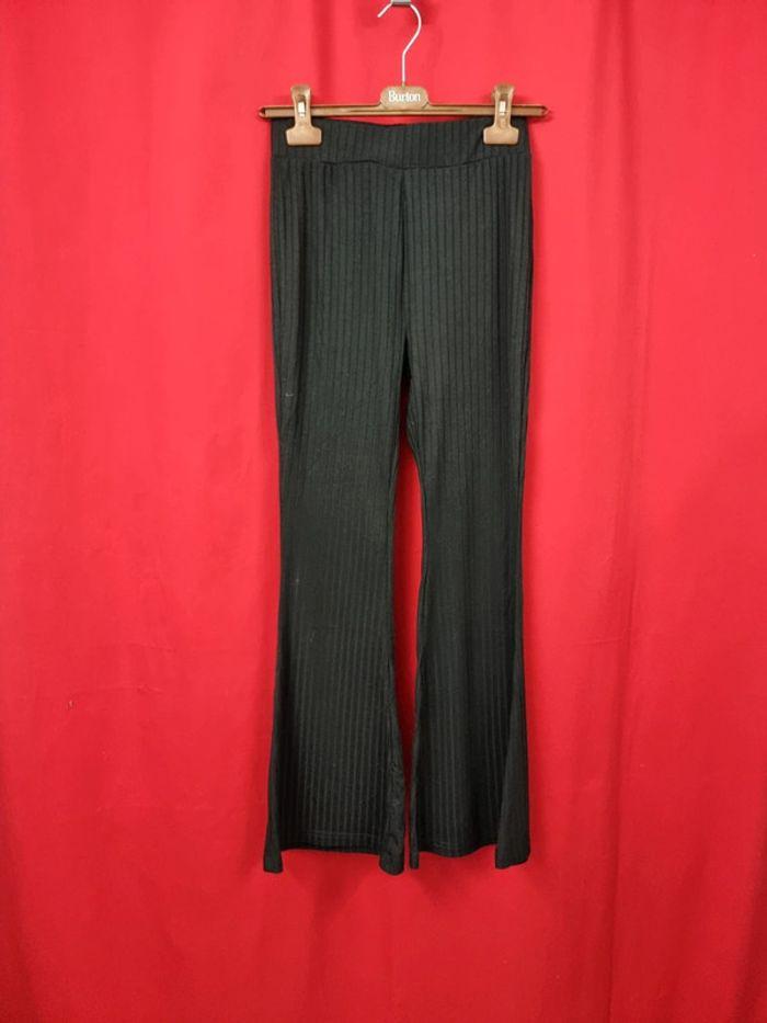 In April 1986 pantalon noir évasé * taille S/M * - photo numéro 1