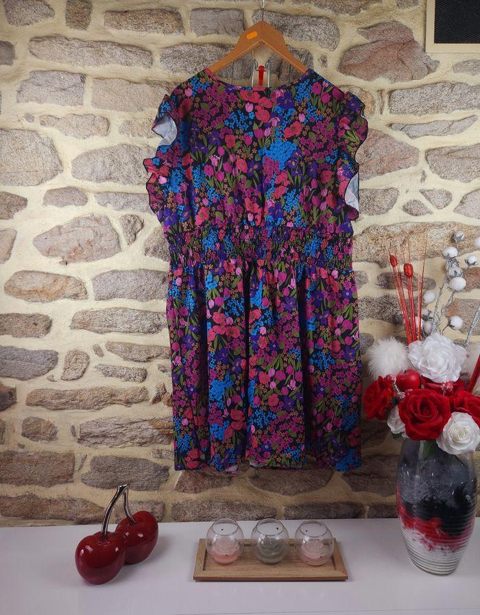 Robe manches papillon  multicolore imprimé floral femme taille 54 marque Boohoo 🍬 - photo numéro 3